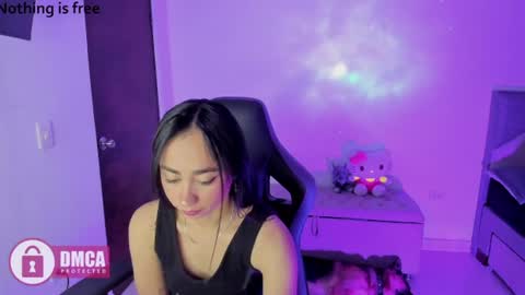 Snapshot of alana_pherson chatting on June 21, 2026, 2:58 am alana_pherson online show from June 21, 2026, 2:58 am