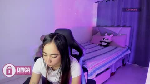 Snapshot of alana_pherson chatting on August 4, 2026, 2:37 am alana_pherson online show from August 4, 2026, 2:37 am