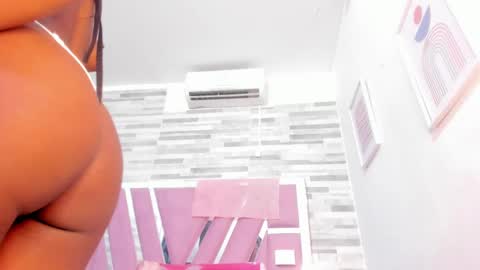 Alana online show from February 27, 2025, 6:31 pm