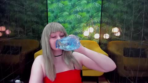 Alana online show from January 4, 2025, 2:04 pm