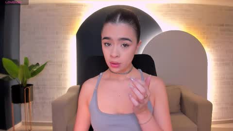 Alana online show from October 16, 2025, 12:06 pm