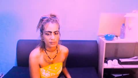 alanadelray online show from March 10, 2025, 2:16 pm