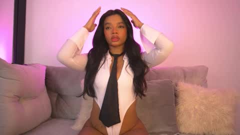 Snapshot of alanajoness chatting on February 8, 2026, 8:29 am Alanna online show from February 8, 2026, 8:29 am