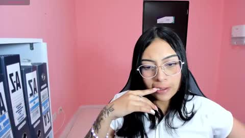 alanapetterson online show from January 17, 2025, 2:18 pm