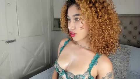 Snapshot of alanaxbrown chatting on March 17, 2026, 11:46 am Tell me Alana online show from March 17, 2026, 11:46 am