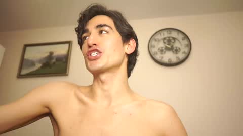 idenavarre online show from February 4, 2025, 9:52 pm