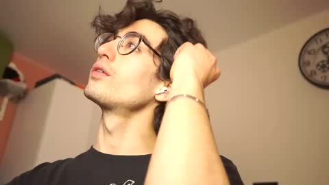 idenavarre online show from February 20, 2025, 12:30 am