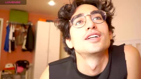 idenavarre online show from September 14, 2025, 8:30 pm