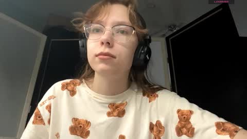 Stella online show from November 2, 2025, 4:59 am