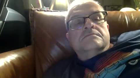 alankrieski1174 online show from November 8, 2025, 6:57 am