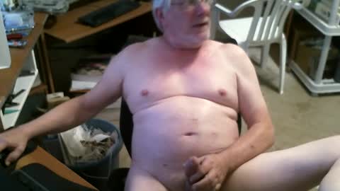 Alanlee10allen online show from September 8, 2025, 4:39 pm