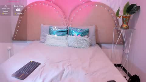 alanna_blaze online show from November 13, 2025, 12:59 pm