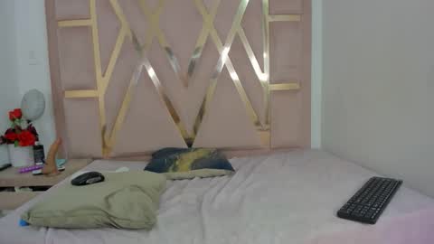 Snapshot of alannaht chatting on May 25, 2026, 2:12 pm alannaht online show from May 25, 2026, 2:12 pm