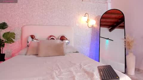 Snapshot of alannarouge chatting on February 14, 2026, 11:51 am alannarouge online show from February 14, 2026, 11:51 am