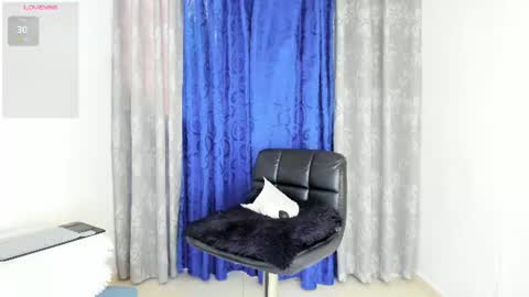 Snapshot of alannis_blue1 chatting on June 23, 2026, 5:55 pm ALANNIS online show from June 23, 2026, 5:55 pm