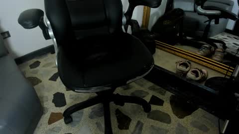 alanred_ online show from September 16, 2025, 2:01 am