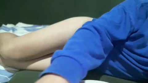 Snapshot of alarasissy chatting on December 27, 2024, 1:32 am alarasissy online show from December 27, 2024, 1:32 am