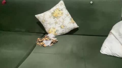 Snapshot of alarasissy chatting on September 8, 2025, 11:04 pm alarasissy online show from September 8, 2025, 11:04 pm