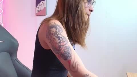 alaska_tay1 online show from October 30, 2025, 10:10 pm