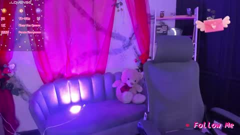 Snapshot of alaskaflowers_ chatting on May 17, 2026, 4:21 am Alaska online show from May 17, 2026, 4:21 am