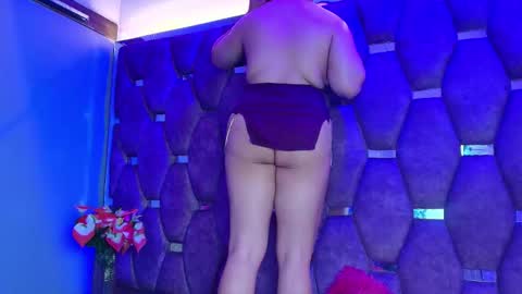 Snapshot of alasmith_ chatting on May 30, 2026, 2:41 am AlaSmith online show from May 30, 2026, 2:41 am