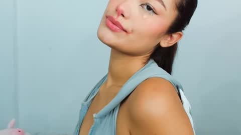 Snapshot of alasska_18 chatting on October 17, 2025, 10:01 pm alasska_18 online show from October 17, 2025, 10:01 pm