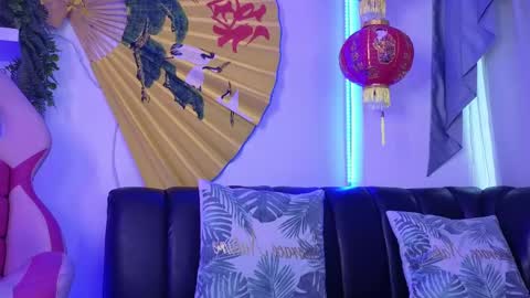 Snapshot of albaandthayron chatting on April 21, 2026, 12:00 pm albaandthayron online show from April 21, 2026, 12:00 pm