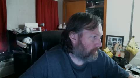 Snapshot of alberik2316 chatting on November 15, 2025, 4:14 pm Alberik online show from November 15, 2025, 4:14 pm