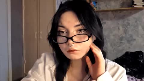 Im Katrina online show from December 5, 2025, 11:19 am