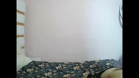 albertine1504 online show from March 8, 2026, 9:29 pm