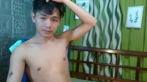 Snapshot of albertx_destroyer69 chatting on January 16, 2025, 5:44 pm Albert online show from January 16, 2025, 5:44 pm