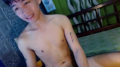 Snapshot of albertx_destroyer69 chatting on February 21, 2025, 5:35 am Albert online show from February 21, 2025, 5:35 am