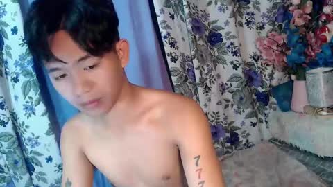 Snapshot of albertx_destroyer69 chatting on February 24, 2025, 9:10 am Albert online show from February 24, 2025, 9:10 am