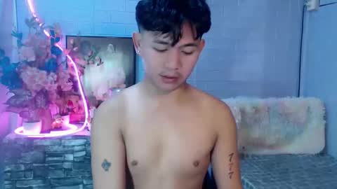 Snapshot of albertx_destroyer69 chatting on May 20, 2026, 1:56 am Albert online show from May 20, 2026, 1:56 am