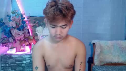 Snapshot of albertx_destroyer69 chatting on May 25, 2026, 3:56 am Albert online show from May 25, 2026, 3:56 am