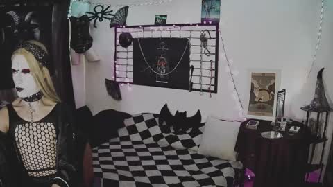 Mistic witch online show from February 12, 2025, 2:10 pm