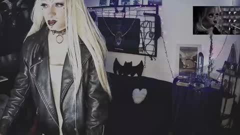 Mistic witch online show from October 3, 2025, 12:35 pm