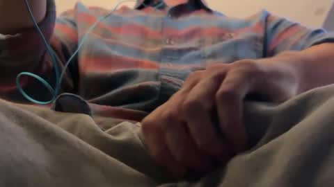 just us online show from September 29, 2025, 3:50 pm