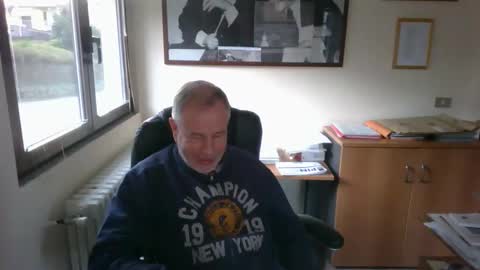 Snapshot of aleandela chatting on February 21, 2026, 3:35 pm aleandela online show from February 21, 2026, 3:35 pm