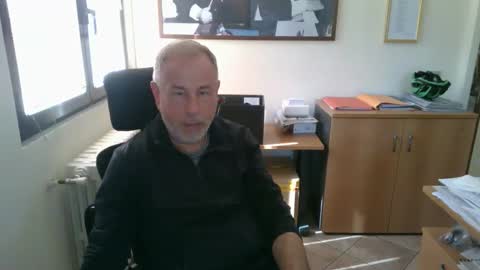Snapshot of aleandela chatting on May 2, 2026, 2:00 pm aleandela online show from May 2, 2026, 2:00 pm