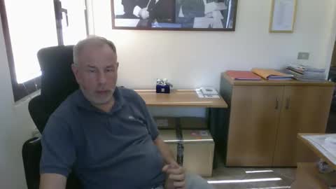 Snapshot of aleandela chatting on May 22, 2026, 2:22 pm aleandela online show from May 22, 2026, 2:22 pm