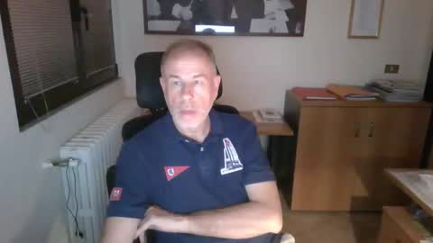 Snapshot of aleandela chatting on May 27, 2026, 8:06 pm aleandela online show from May 27, 2026, 8:06 pm