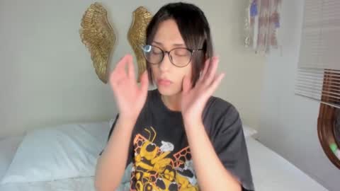 aleexiiaa online show from September 15, 2025, 12:27 pm