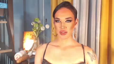 Snapshot of aleinacroft chatting on February 24, 2025, 7:00 am aleinacroft online show from February 24, 2025, 7:00 am