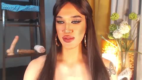 Snapshot of aleinacroft chatting on March 3, 2025, 6:48 am aleinacroft online show from March 3, 2025, 6:48 am