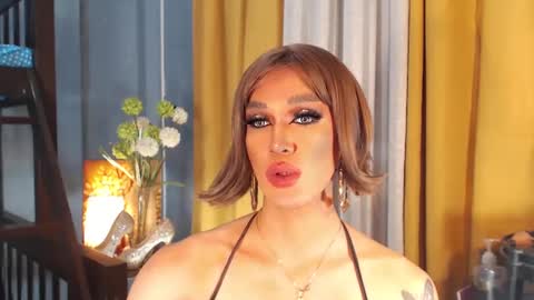 Snapshot of aleinacroft chatting on March 8, 2025, 9:39 am aleinacroft online show from March 8, 2025, 9:39 am