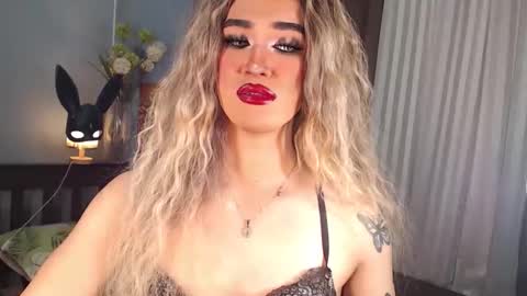 Snapshot of aleinacroft chatting on September 13, 2025, 12:32 am aleinacroft online show from September 13, 2025, 12:32 am