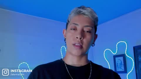 Snapshot of aleja1214 chatting on June 3, 2026, 8:25 pm Alejandra online show from June 3, 2026, 8:25 pm