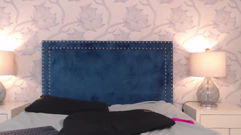 Snapshot of aleja_gh1 chatting on January 10, 2025, 10:57 pm 1 online show from January 10, 2025, 10:57 pm
