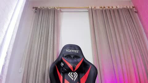 Aleja Hill online show from April 7, 2026, 5:19 am